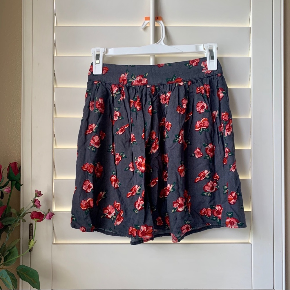 Hollister Floral Print Mini Skirt (Size S)